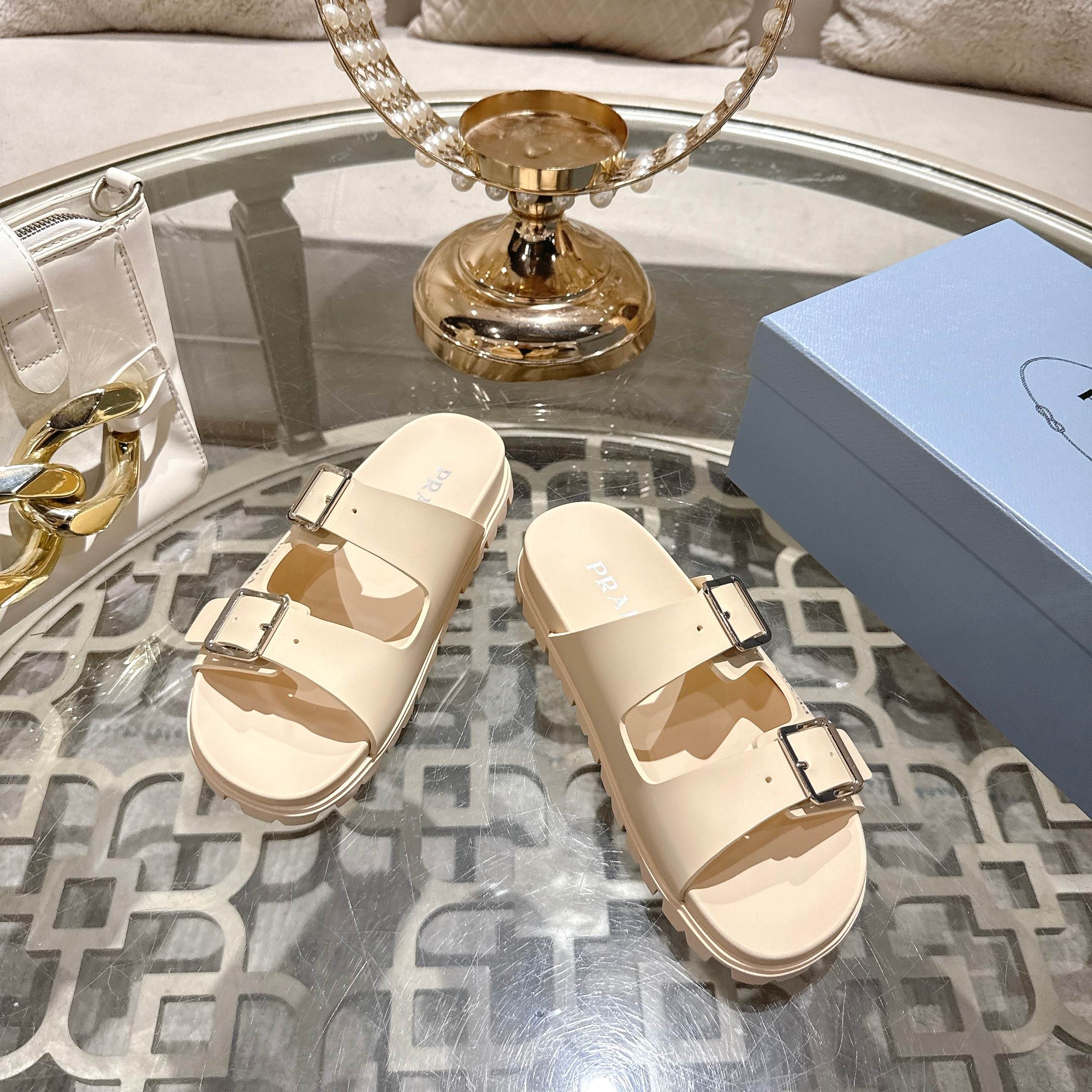 Z2N46P13 Popular high-quality Shoes