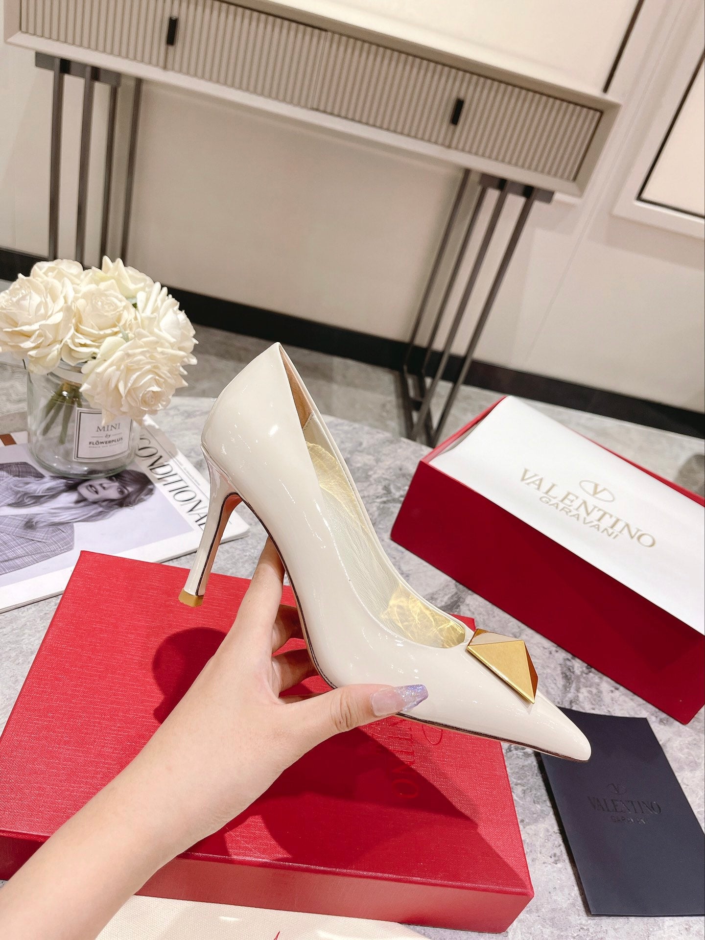 Z1WVL264 Popular sandals High heels