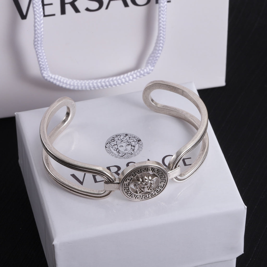 X1Z34V316K  Popular Bracelets