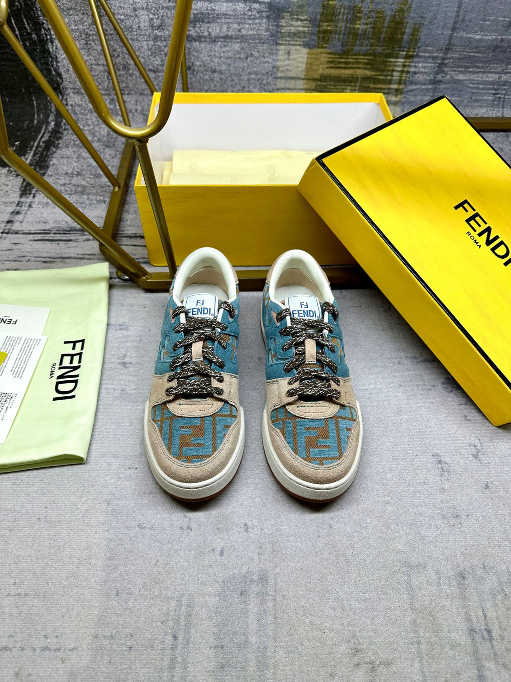 Z2N95F14 Popular high-quality shoes