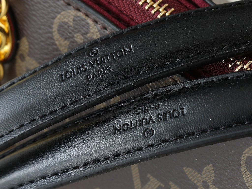 B1P36E75 Popular leather bag