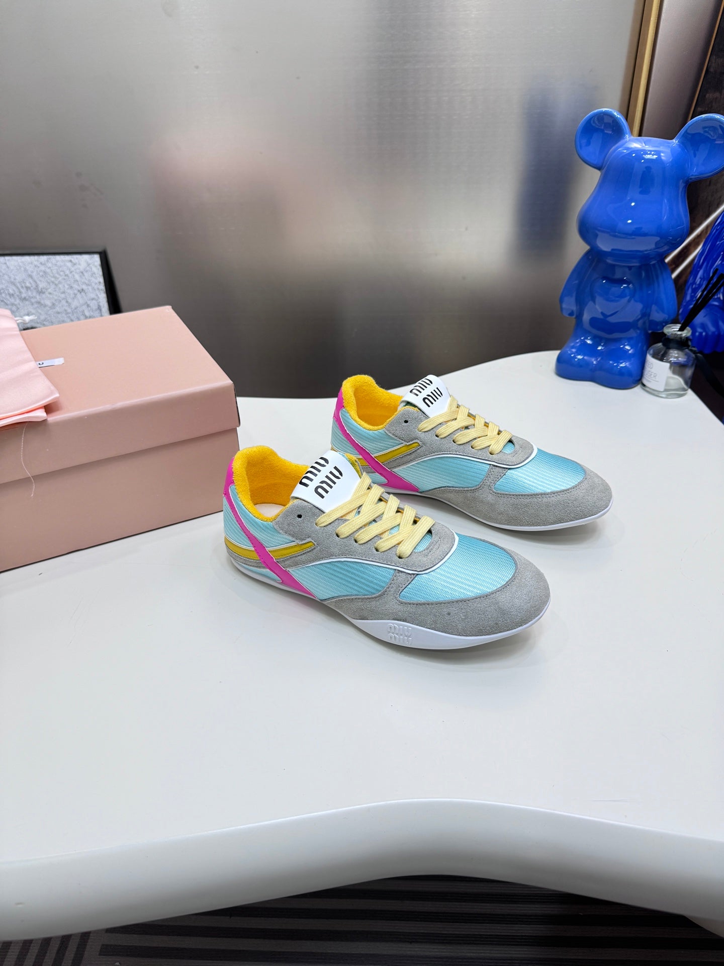 Z1Q105A352 Popular Shoes