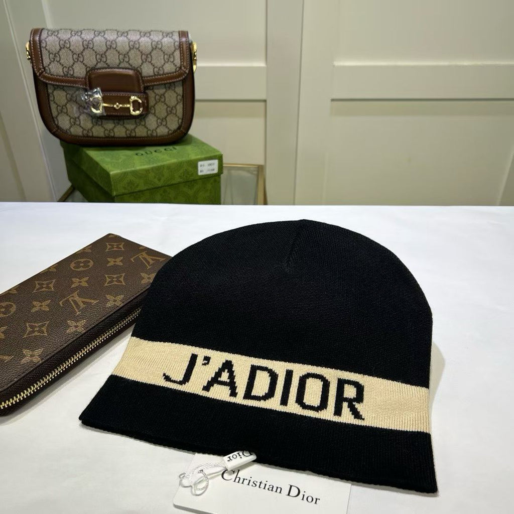 M1R86D100  Popular hats