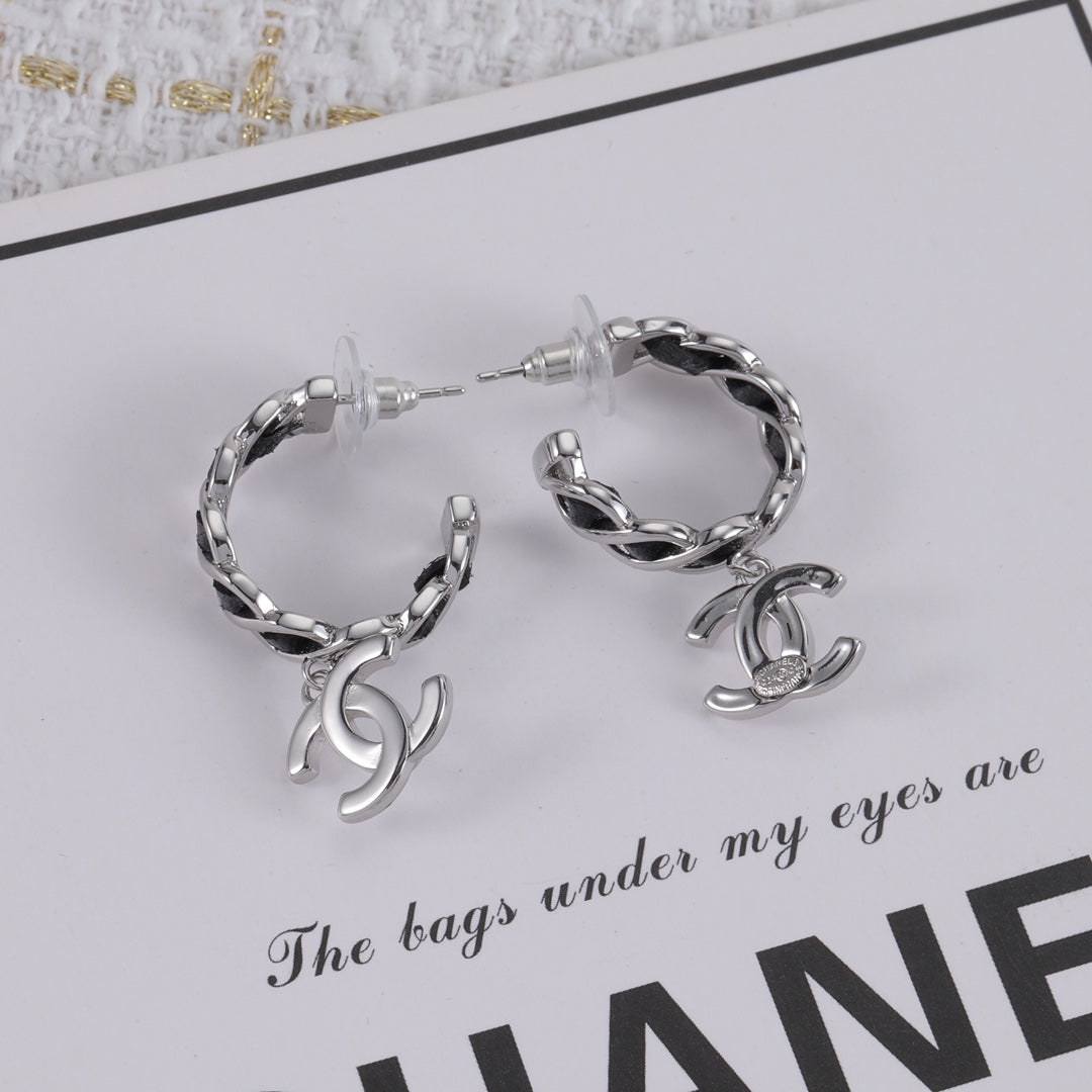 X1Z94C784E Popular  Earrings