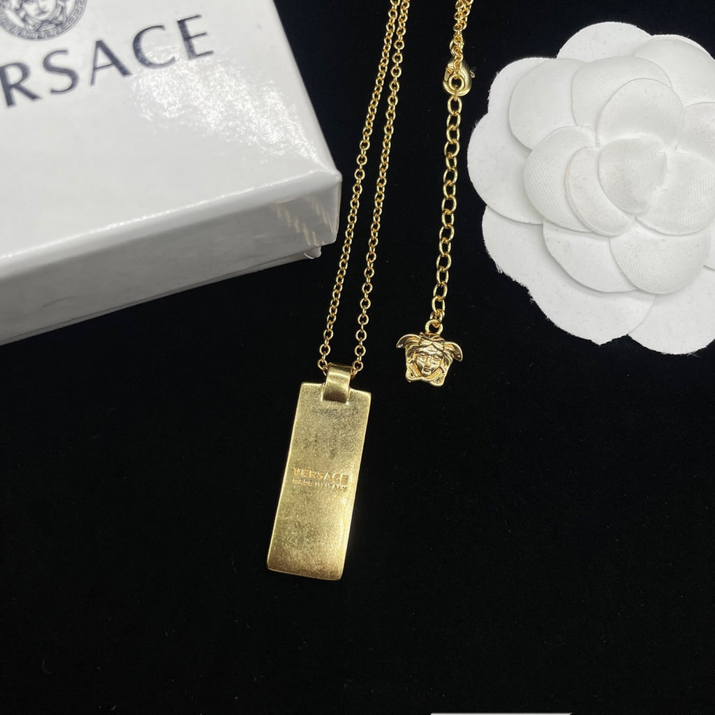 X1R75V63X Popular    Necklaces