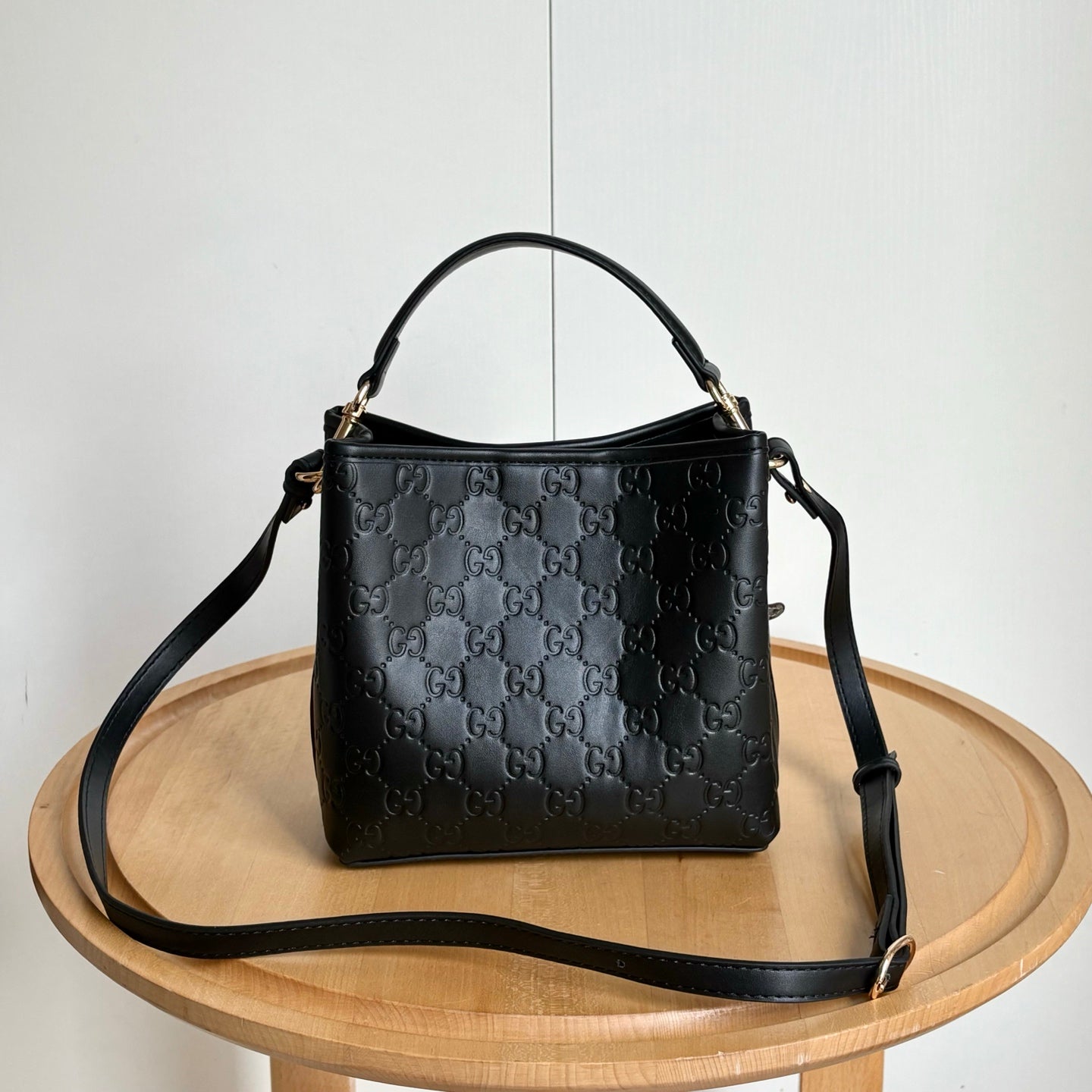 B1P36C54 Popular leather bag