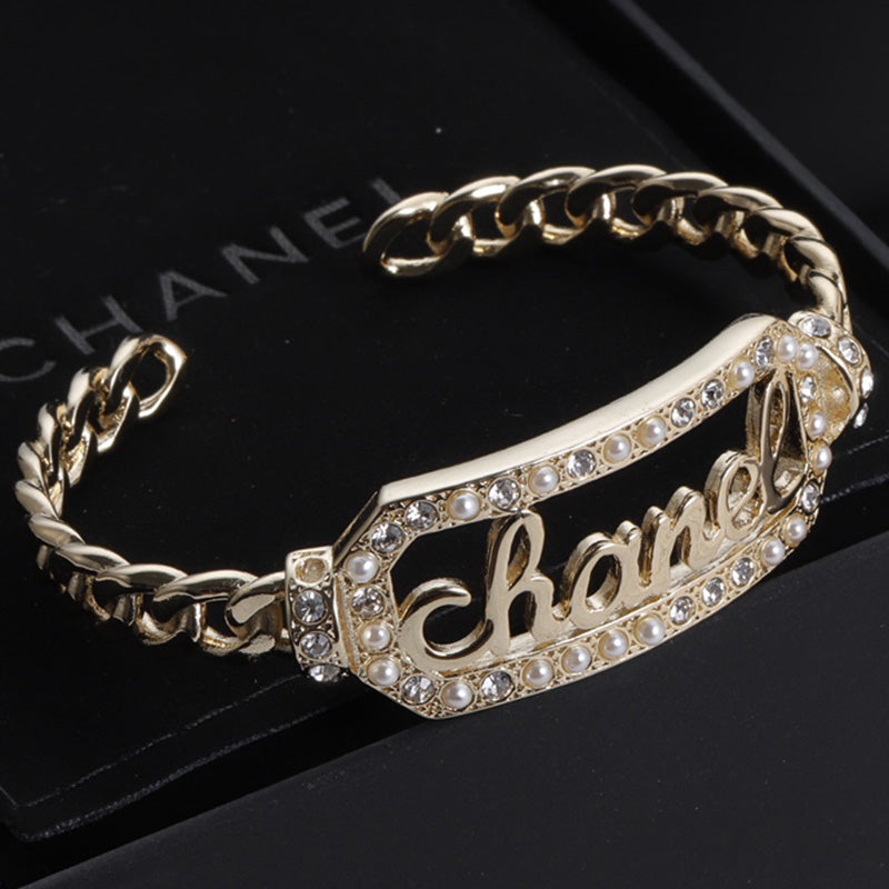 X1Y83C17K  Popular Bracelets