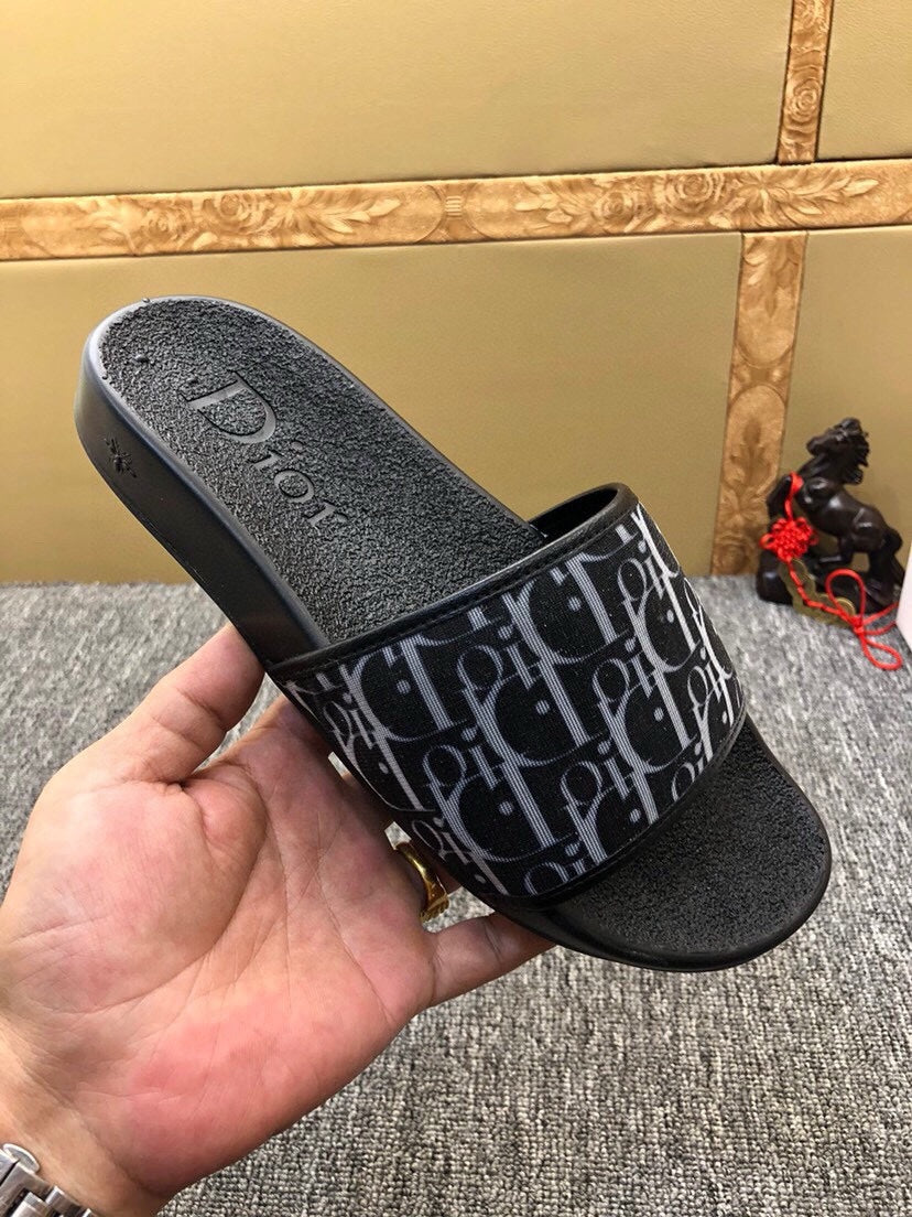 Z5ZD50 Popular slippers