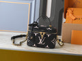 B1P76E2 Popular leather bag