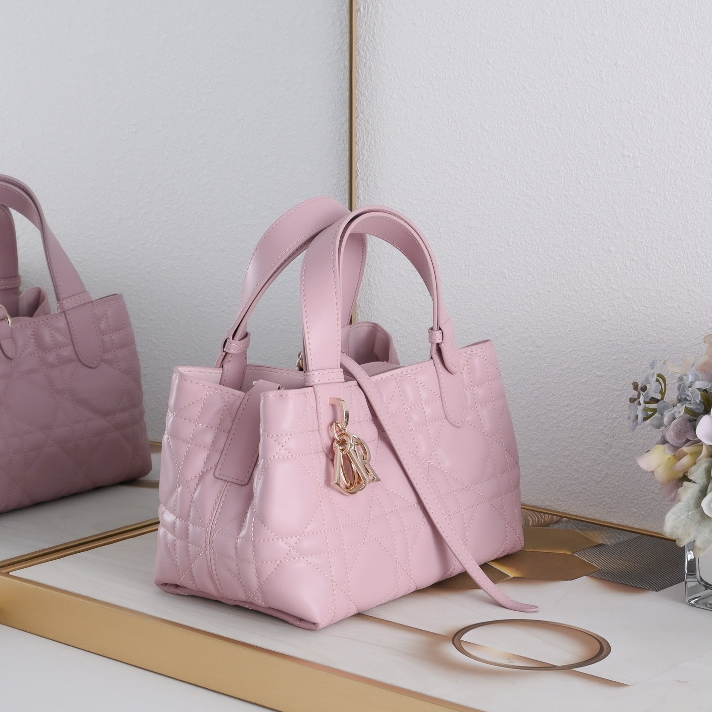 B1R76D40 Popular leather bag