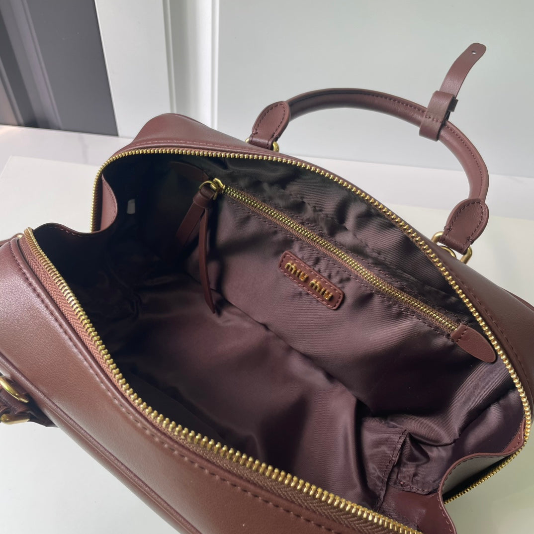 B1P46A151 Popular leather bags