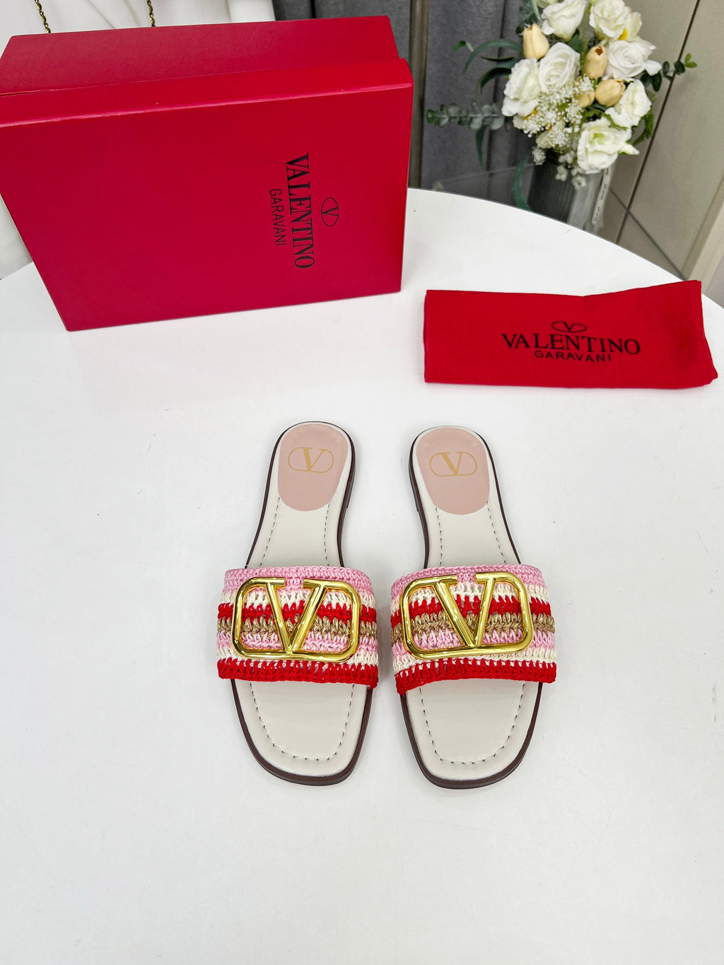 Z2Q55VL31  Popular Slippers