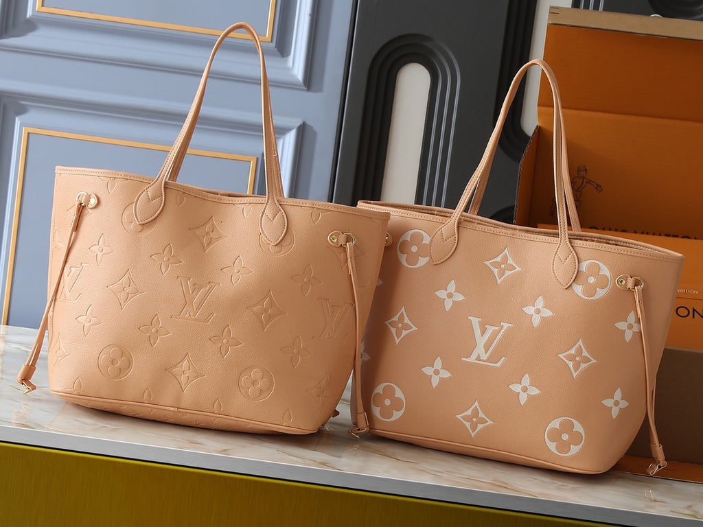 B1P46E92 Popular leather bag