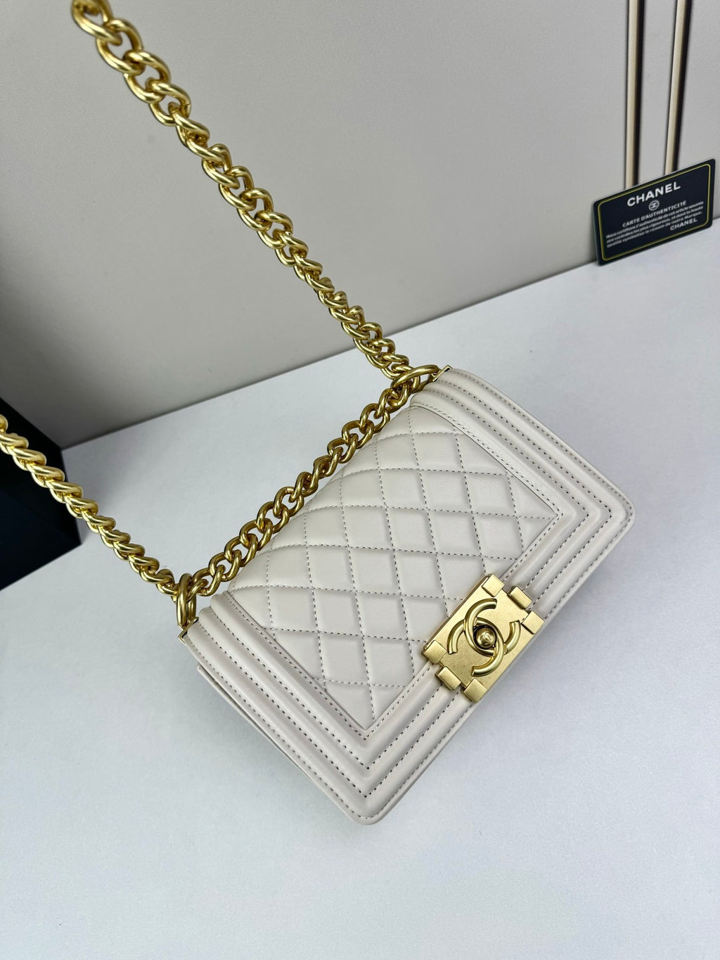B1P36C16 Popular leather bag