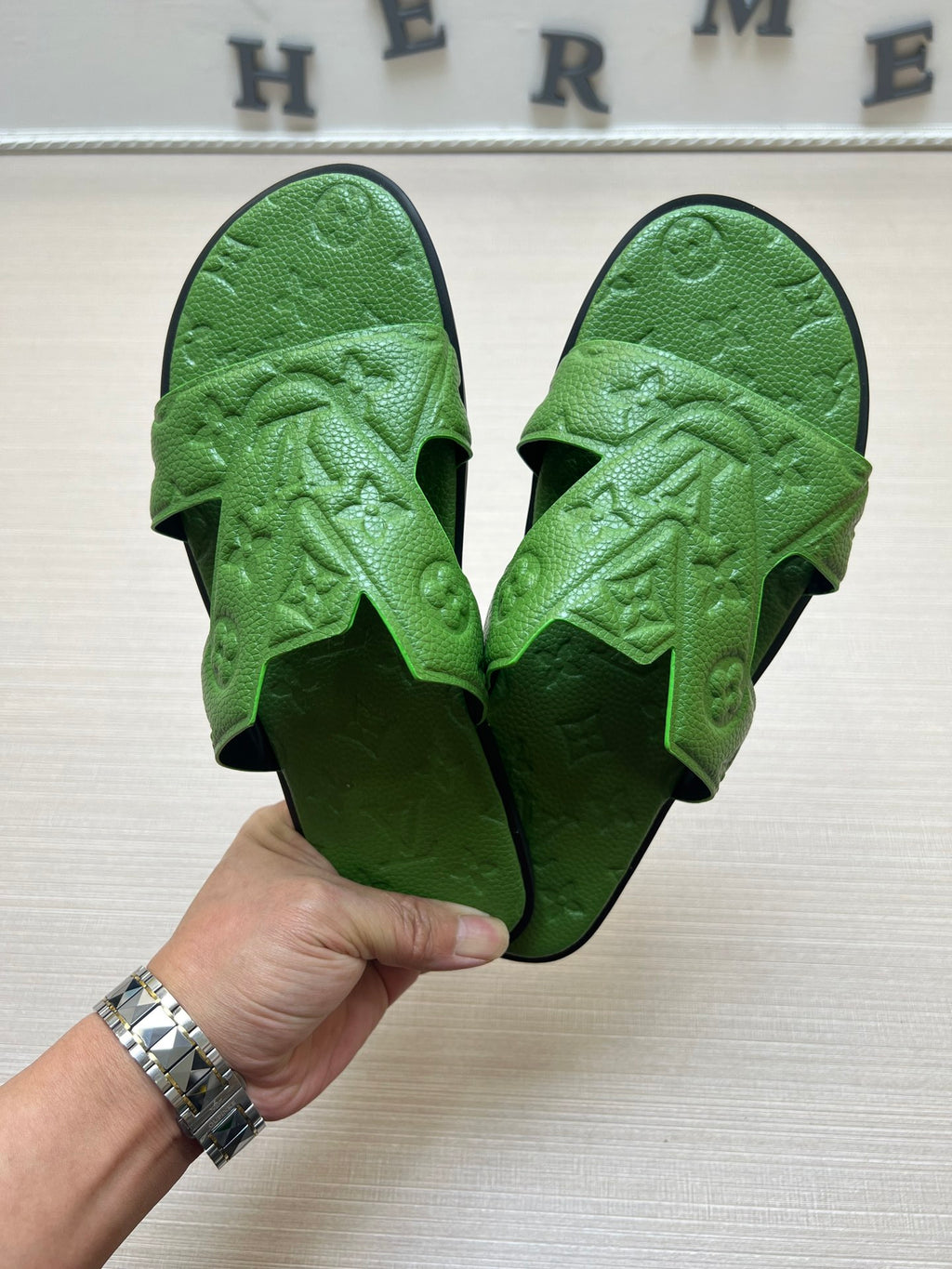Z5ZE34 Popular slippers