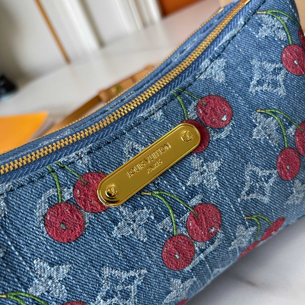 B1R15E31 Popular    bag