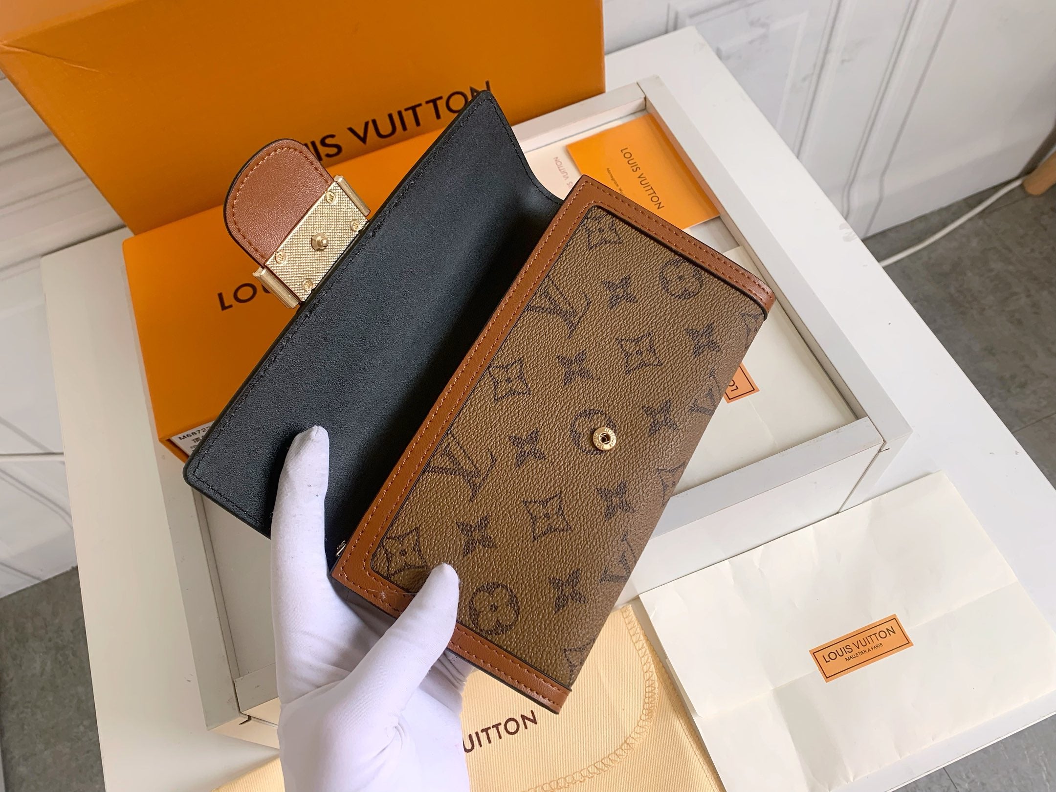 B1N55E33 Popular   leather wallets