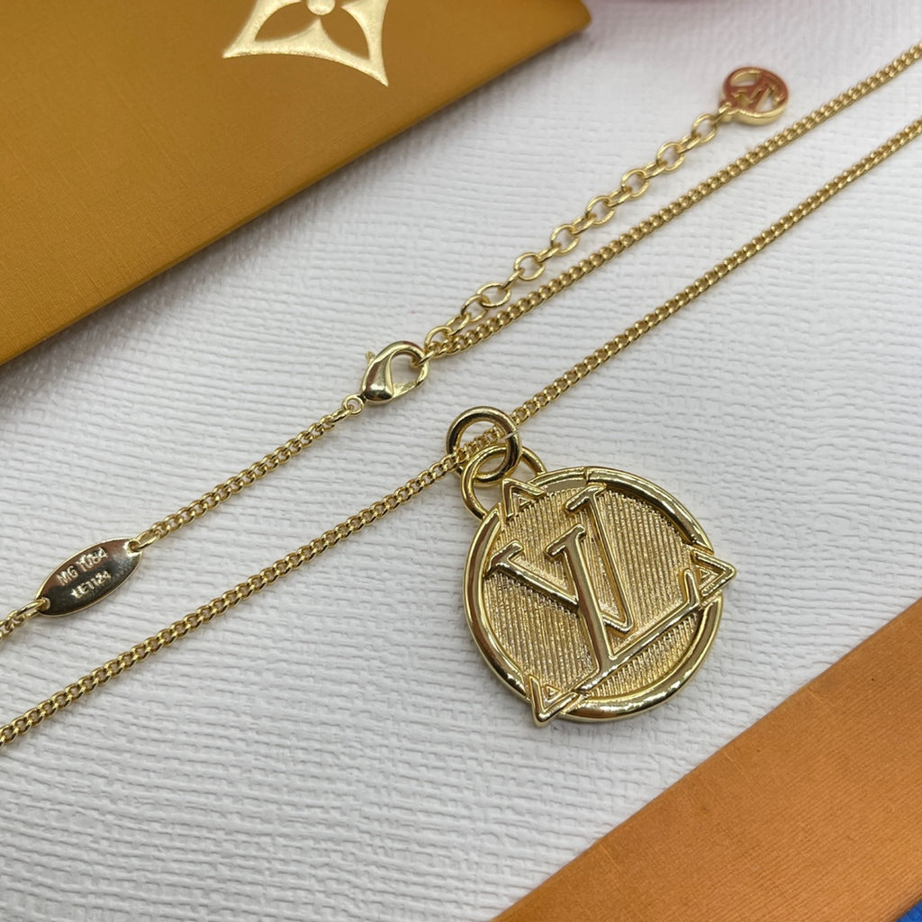 X1Y93E246X  Popular  Necklaces