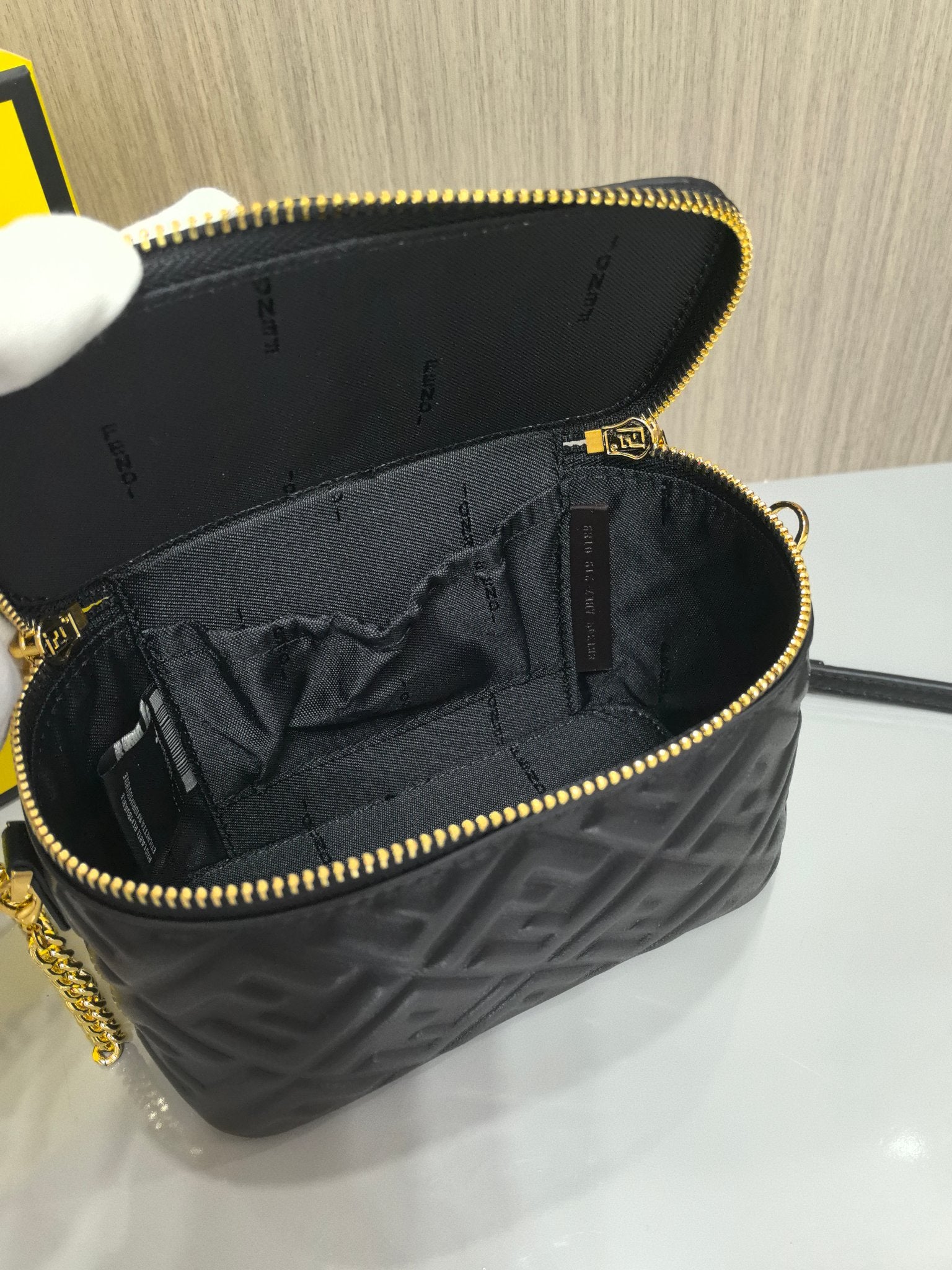 B1R15F59  Popular  bag