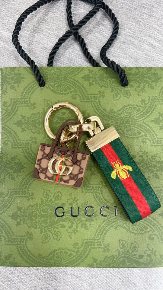 A1Z105B22 Popular bag 's charms accessories