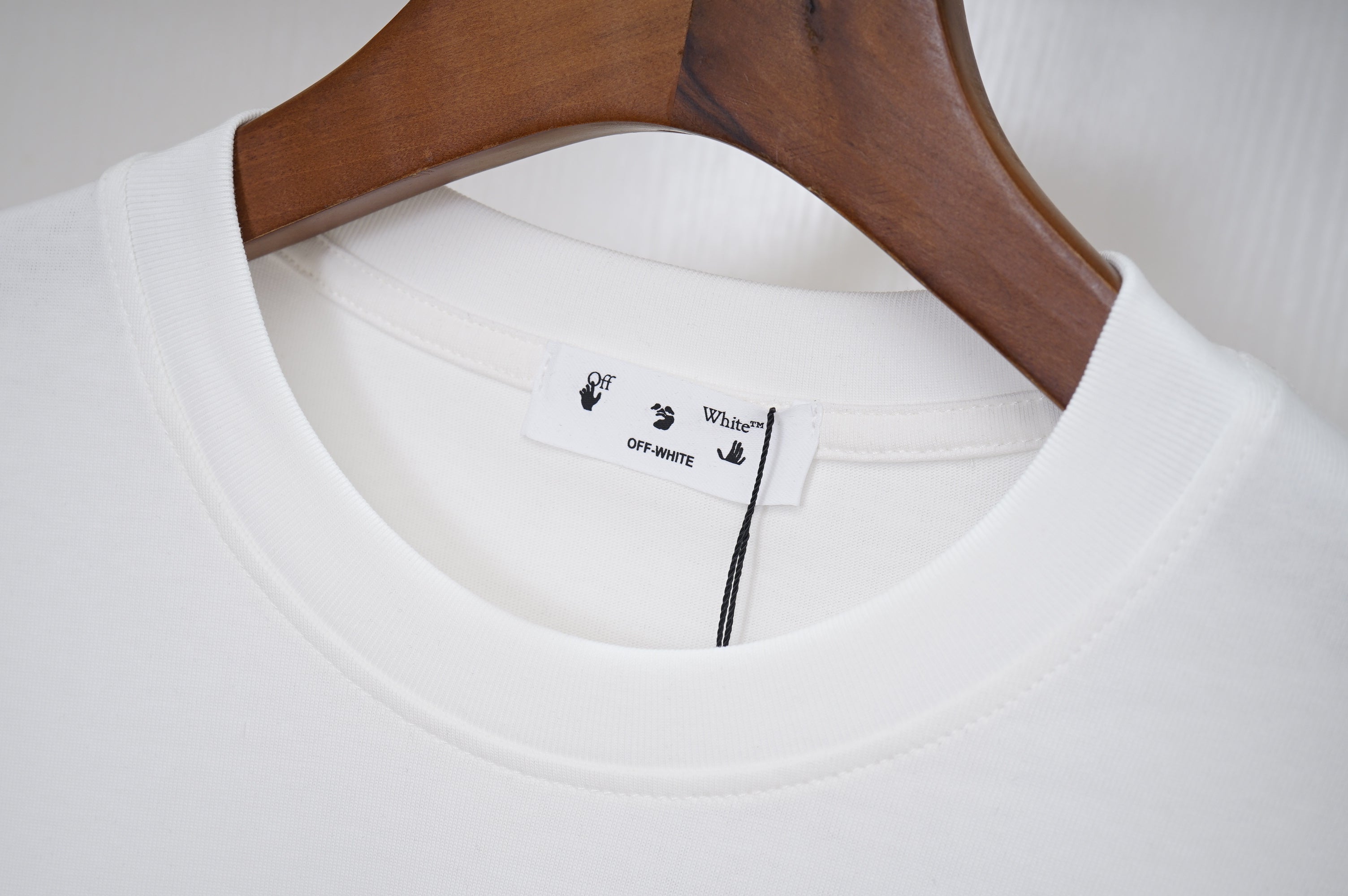 U1R45A212 Popular T-shirt