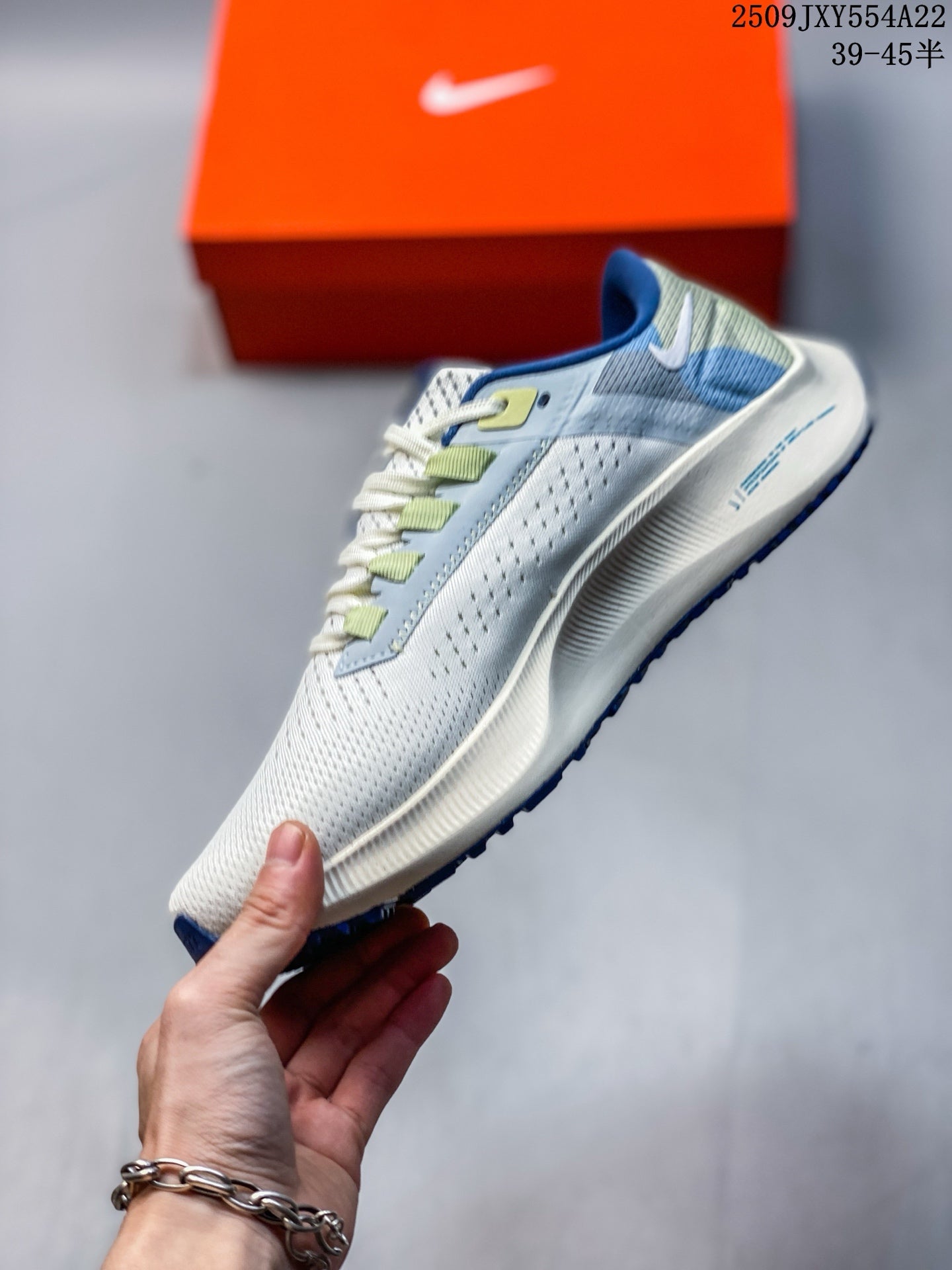 Z4Q95A76 Popular Shoes
