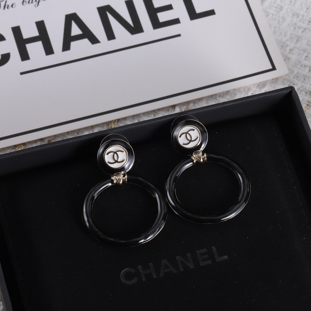 X1Z54C307E Popular Earrings