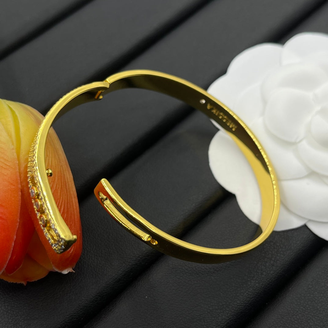 X1Z94A763K  Popular Bracelets
