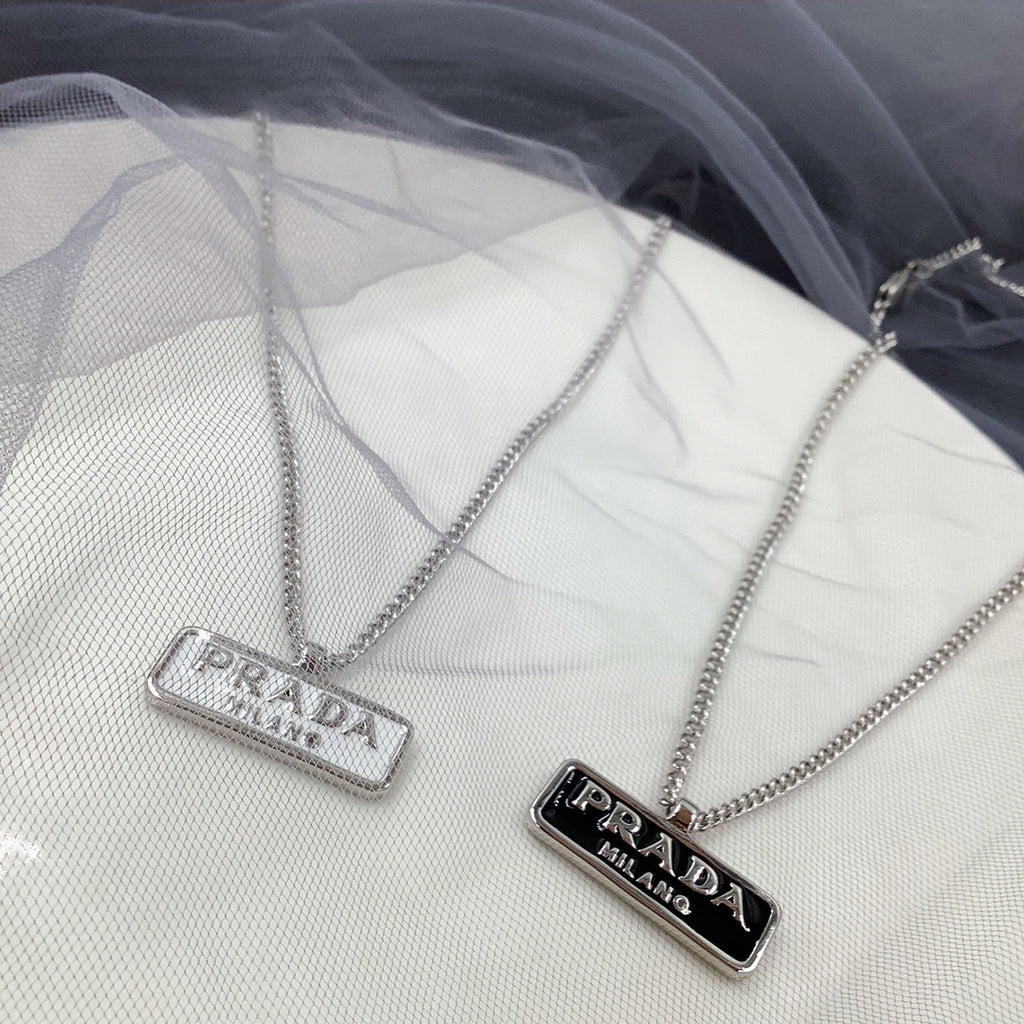 X1R75P93X Popular  Necklace