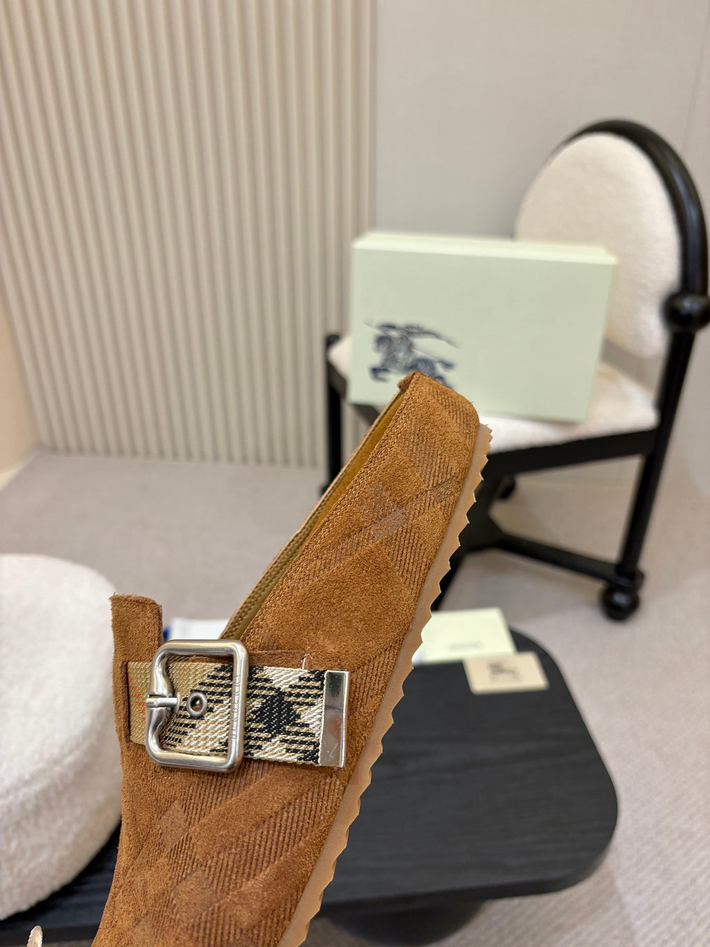 Z2Q105R243 Popular high-quality  Shoes