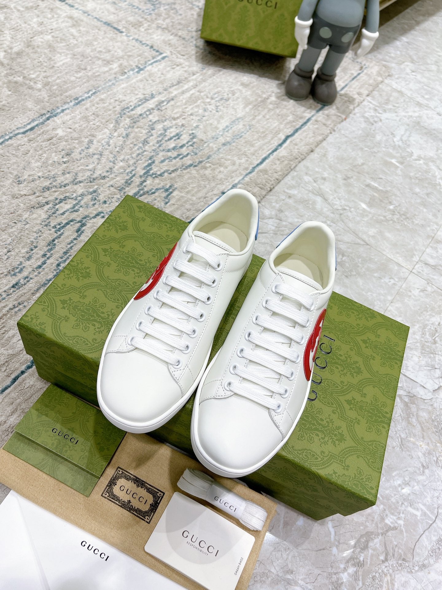 Z2Q105B209 Popular high-quality Shoes