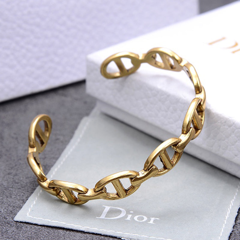 X1B22D630K  Popular Bracelets