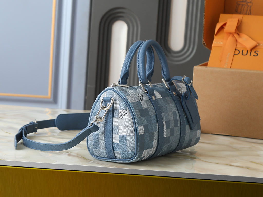 B1R76E51 Popular leather bag