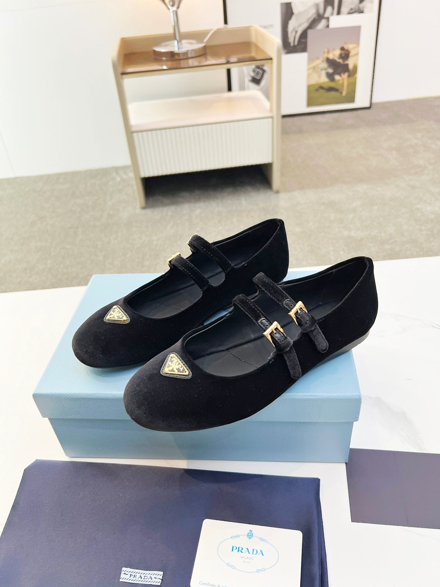 Z2Q105P404 Popular high-quality Shoes