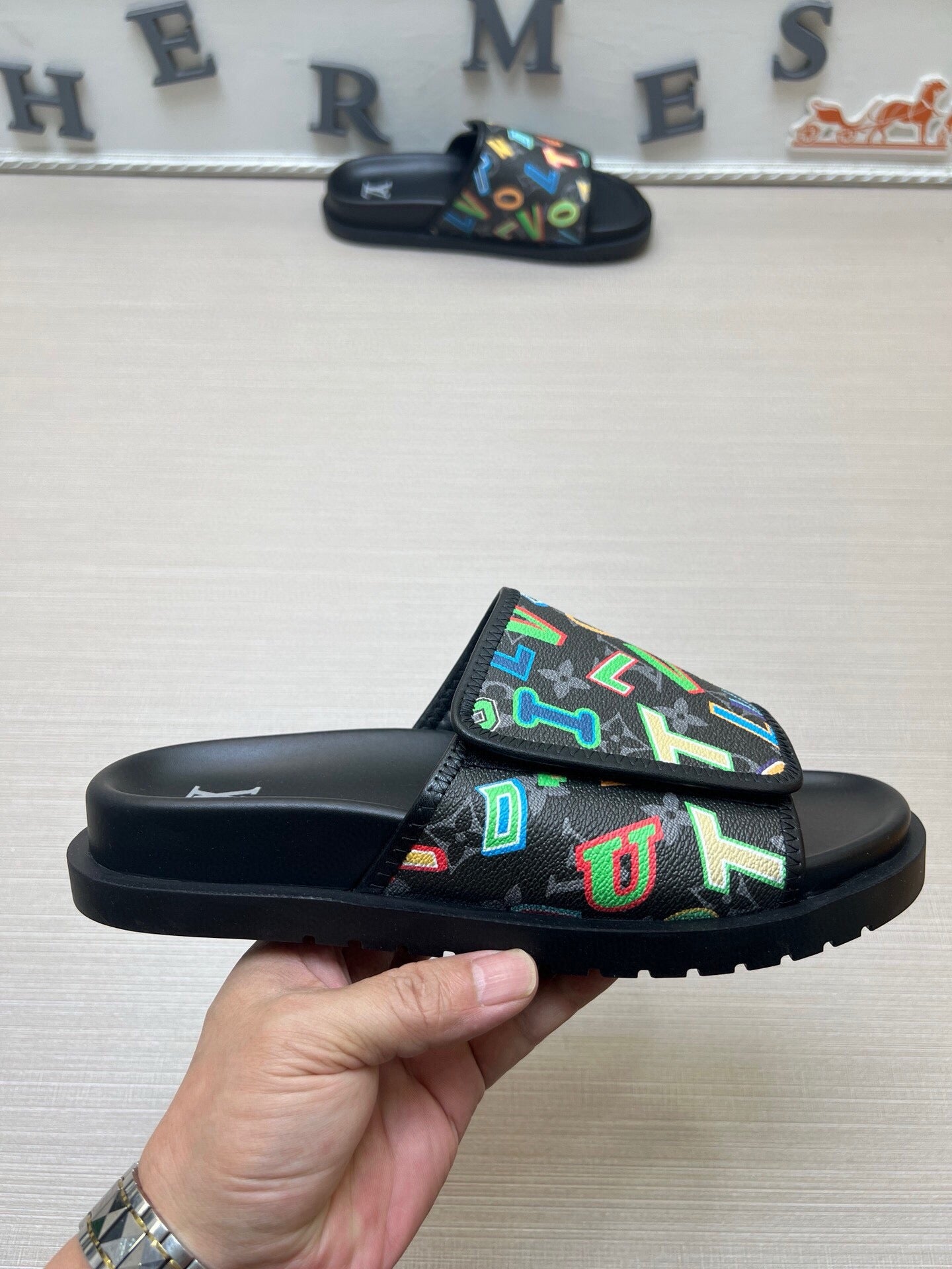 Z5WE247 Popular Slippers