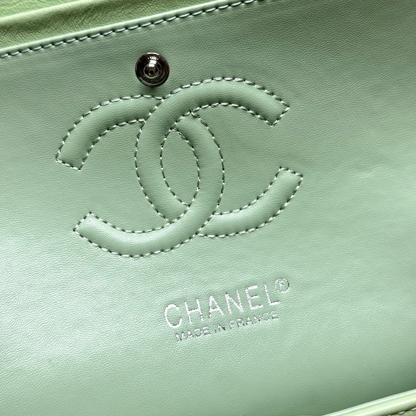 B1R76C11 Popular leather bag