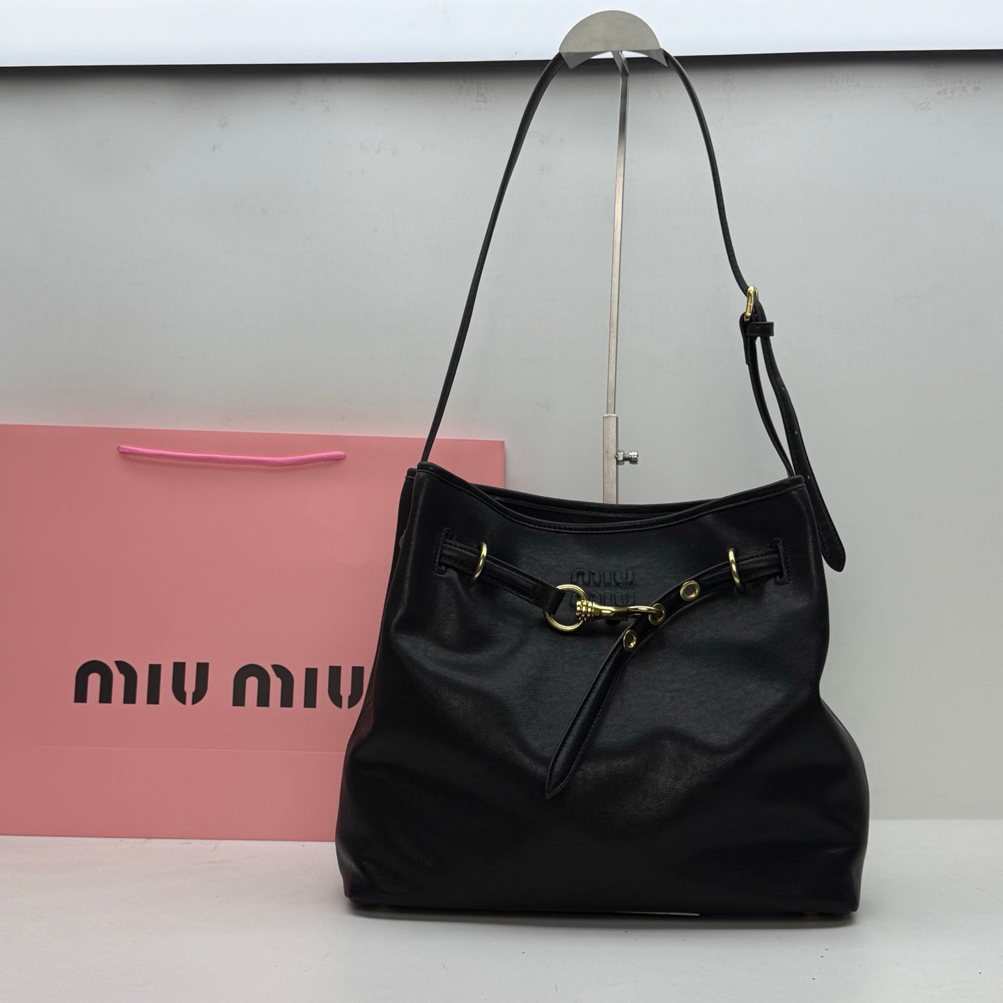 B1P46A145 Popular leather bags