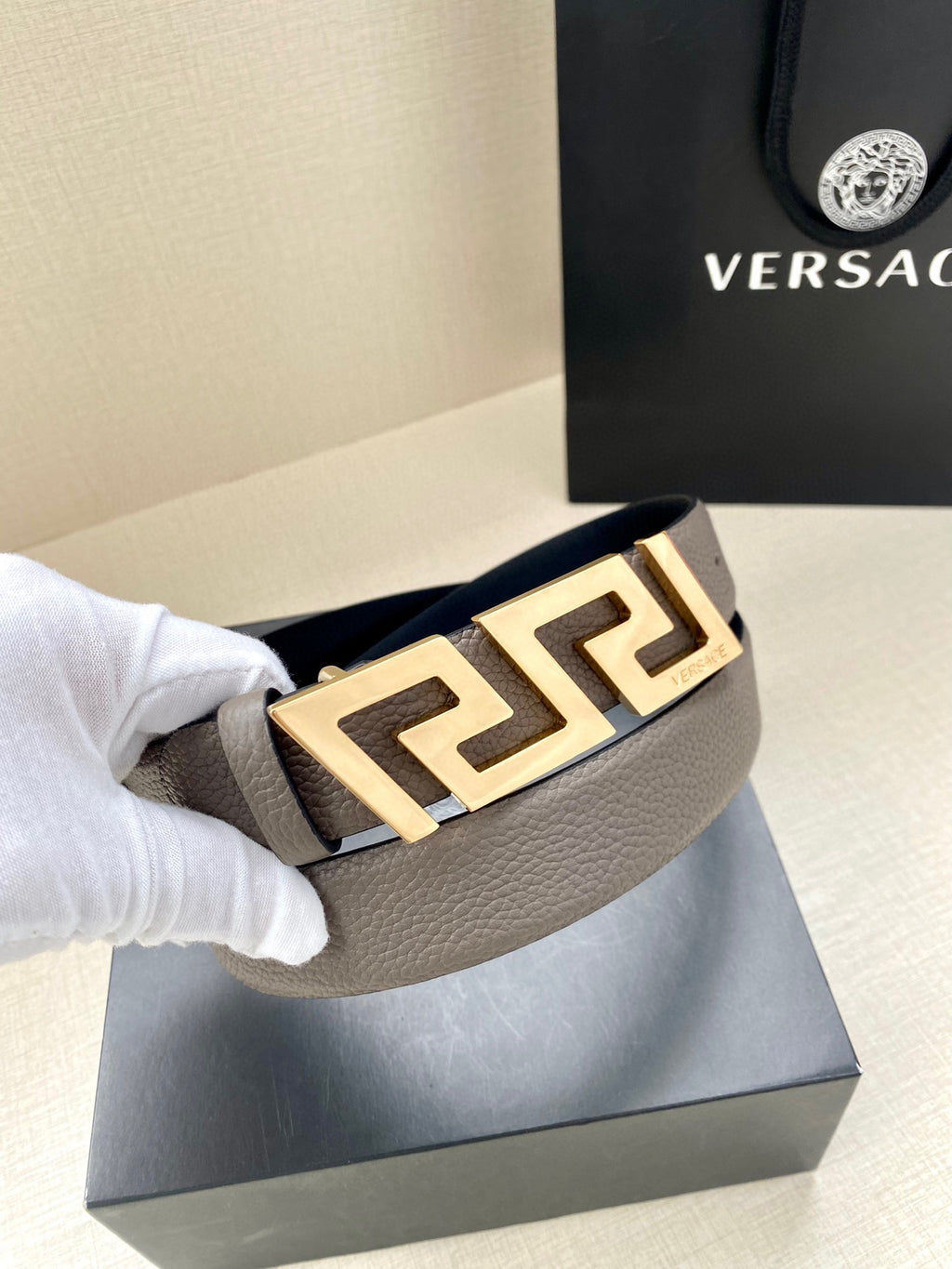 P1W15V166 Popular   High quality belt With full package