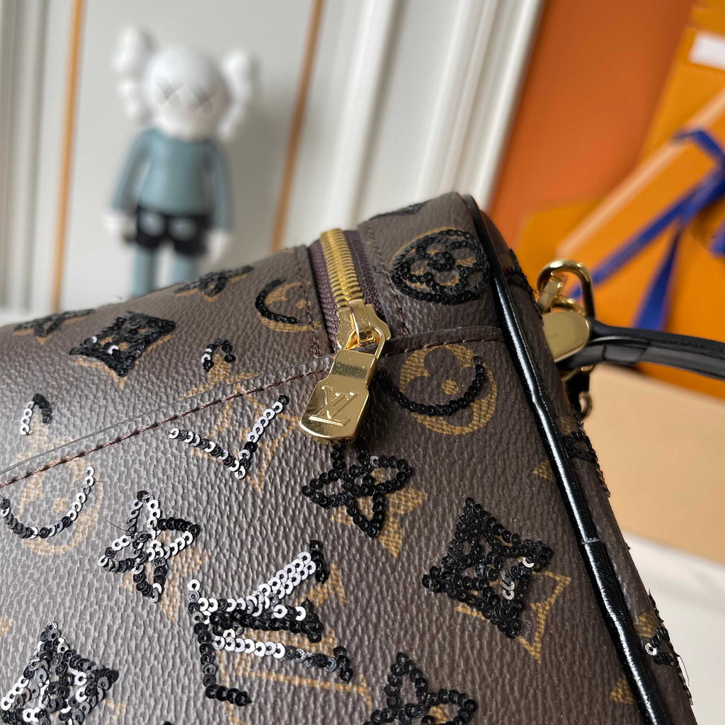B1P46E37 Popular leather bag