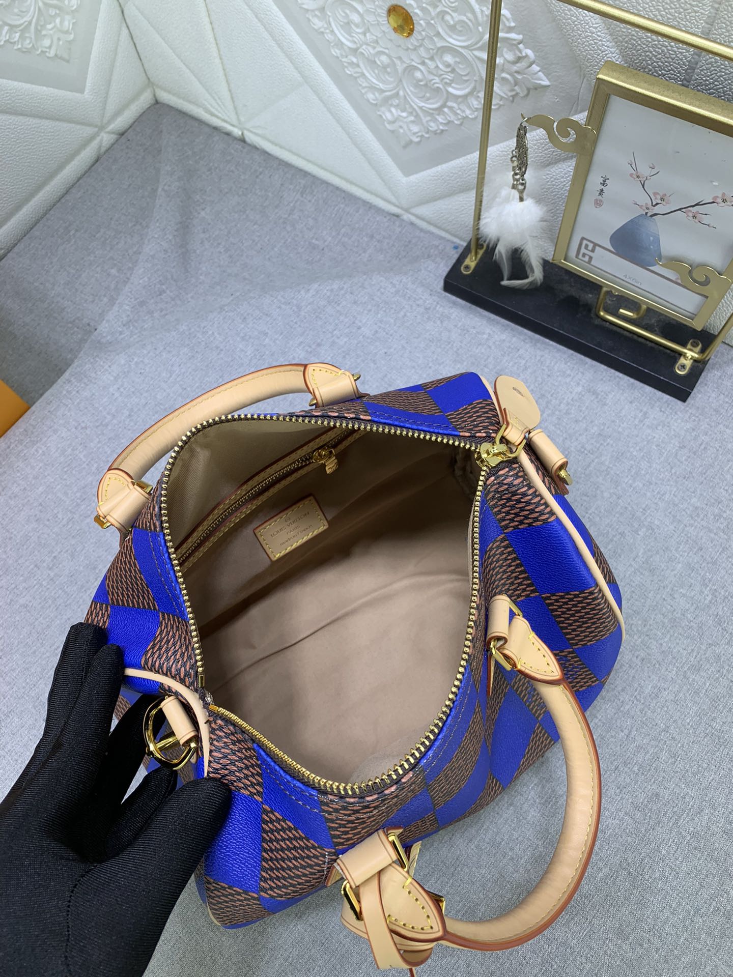B12X44E269 Popular  leather bag 