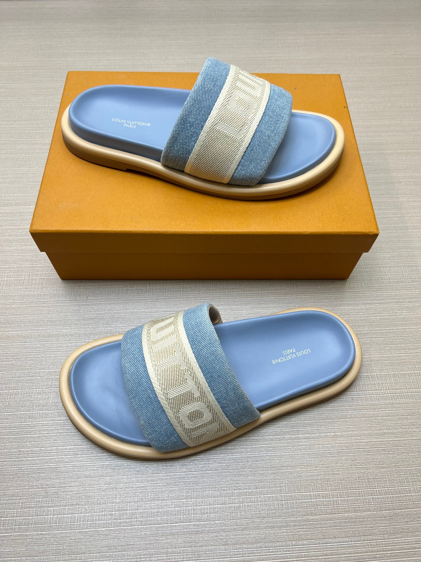 Z5Z35E300 Popular Slippers