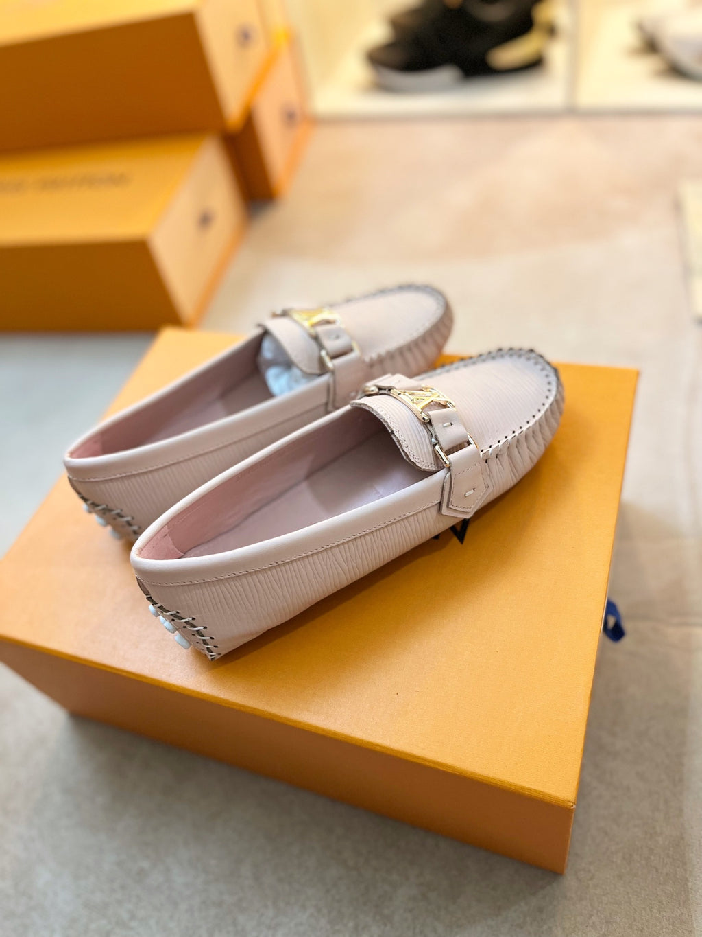 Z2Q95E98 Popular high-quality leather shoes