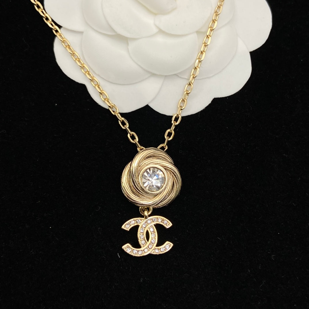 X1Q85C244X Popular Necklace