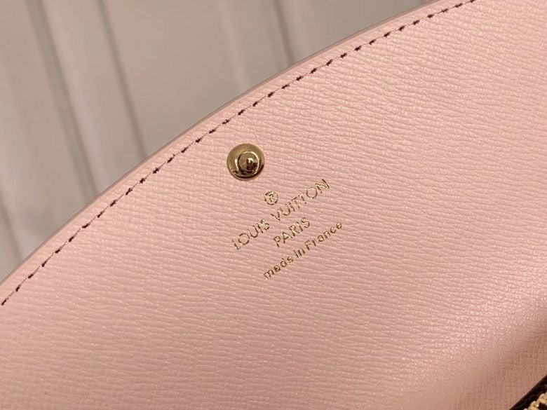 B1P46E55 Popular leather Wallets