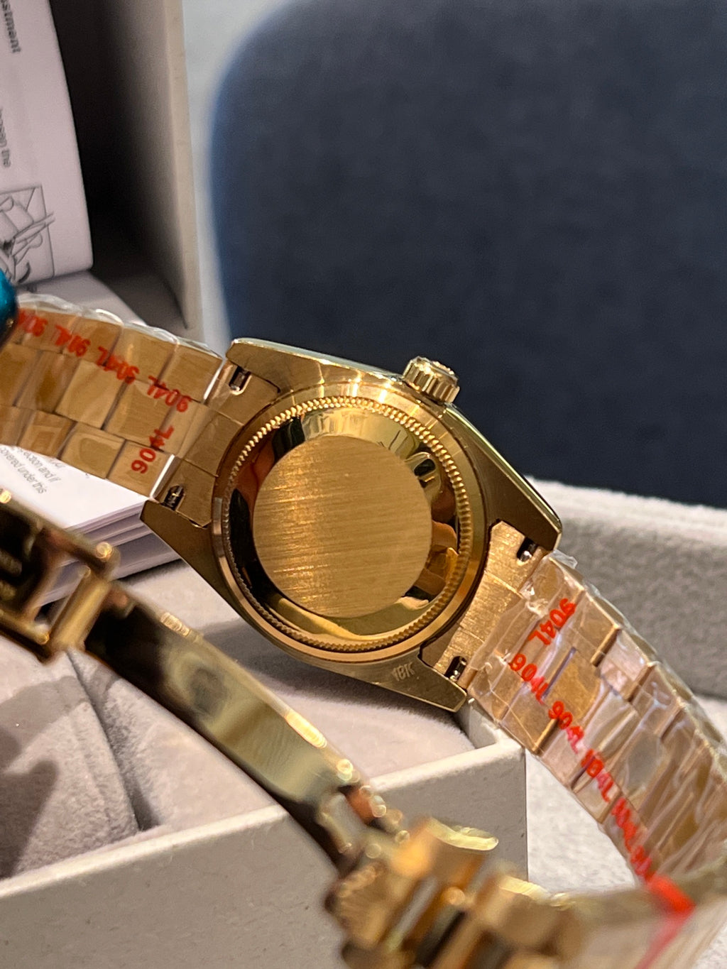 L1R36L19 Popular Watches