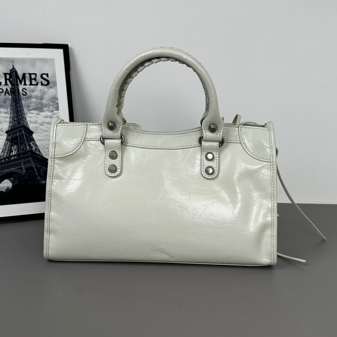 B1P36J117 Popular leather bag