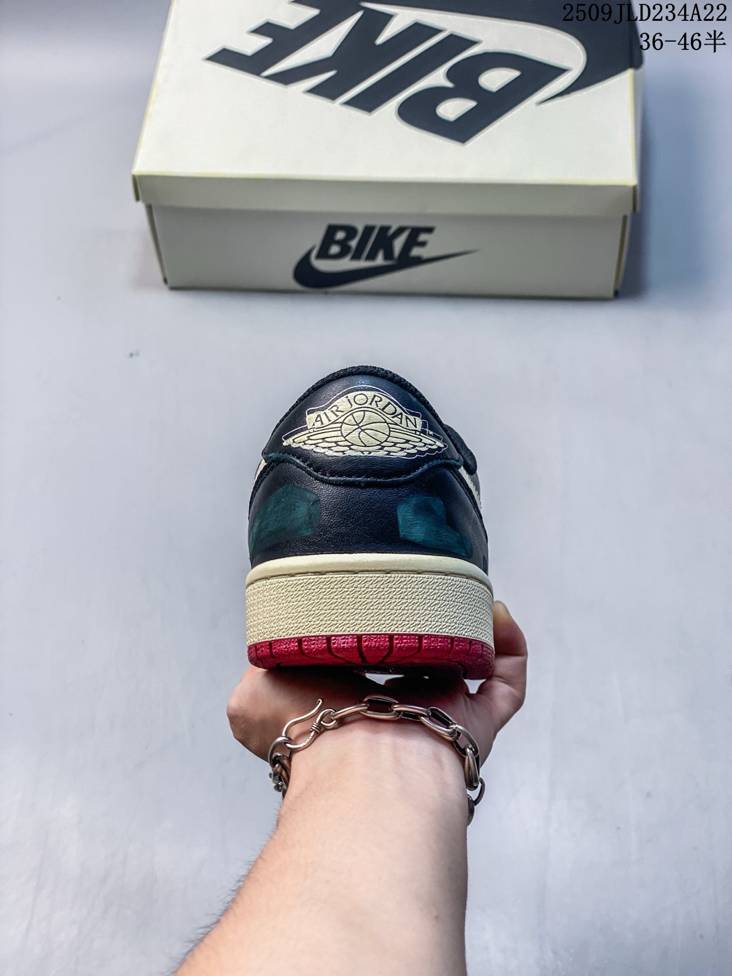 Z4Q95A61 Popular Shoes