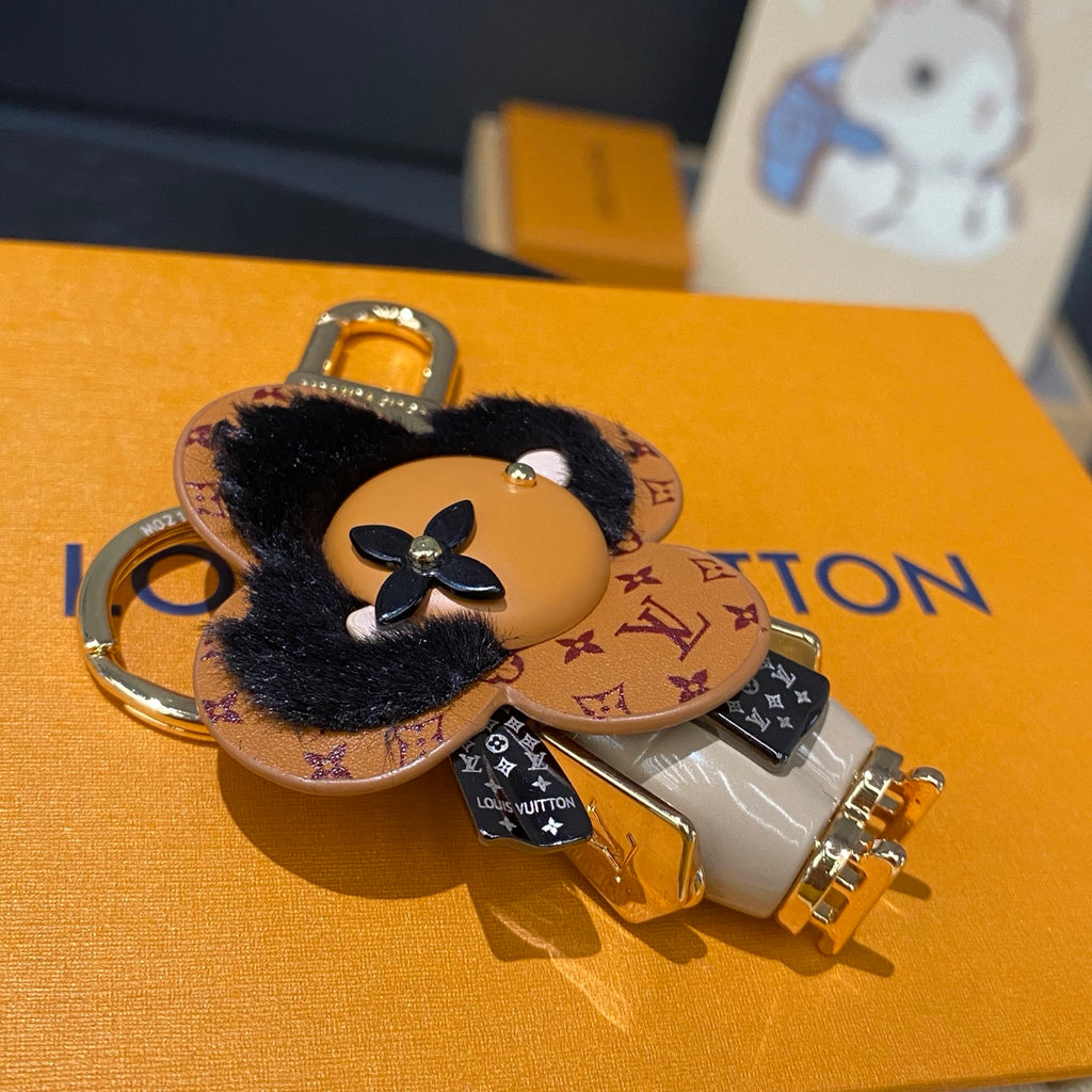 A1Z105E48 Popular bag 's charms accessories