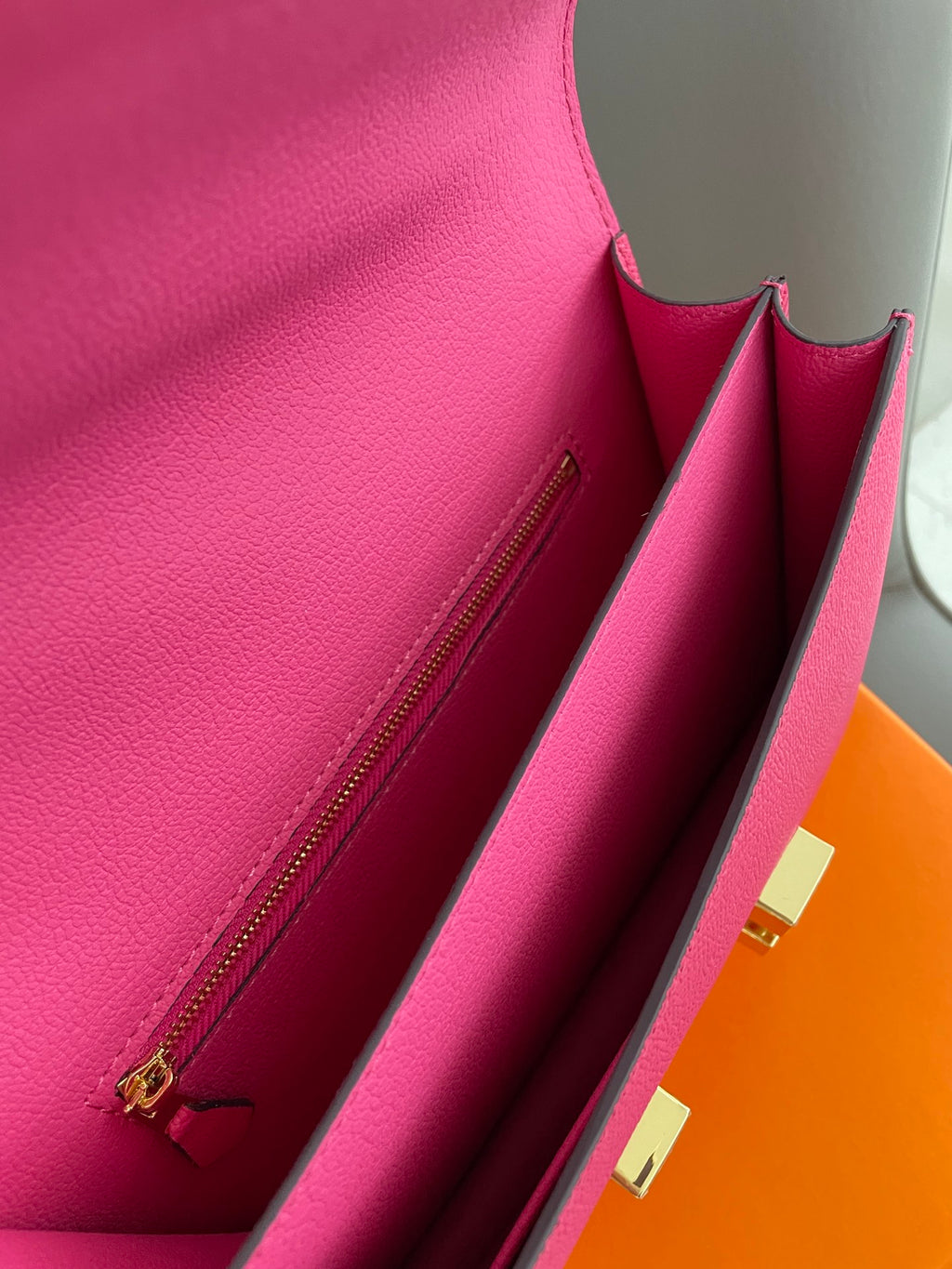 B1N55H63 Popular  leather bag