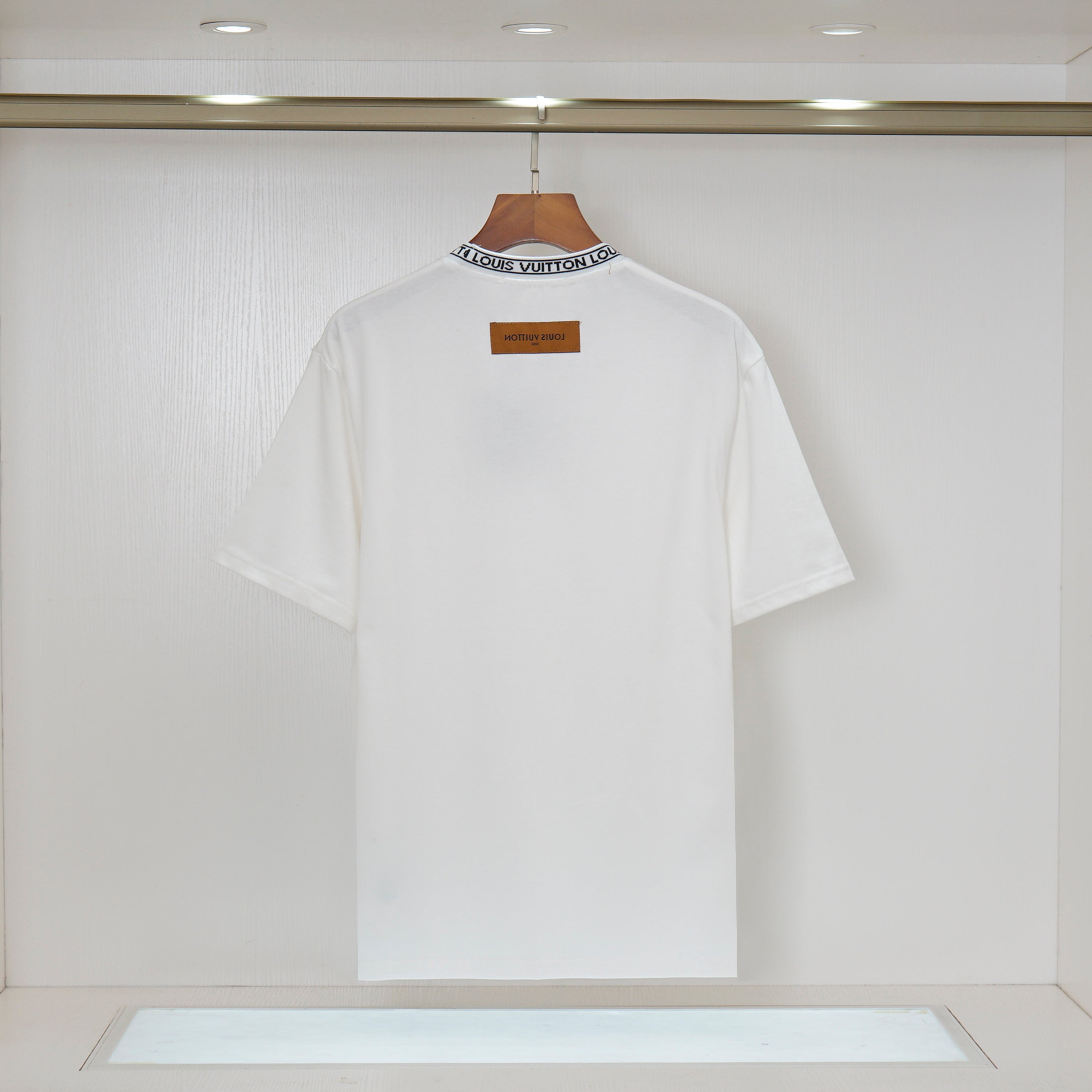 U1R76E21 Popular T-shirts